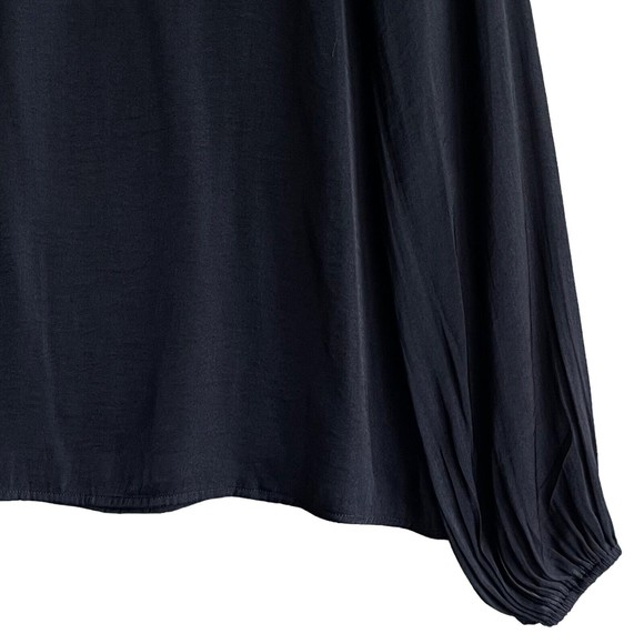 Thalia Sodi Choker Top Black Woven Long Sleeves Blouse Size M NWT Keyhole Button - Picture 3 of 9